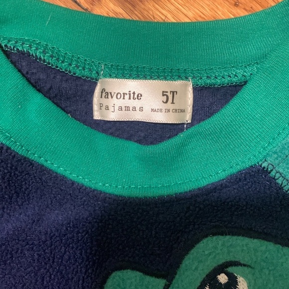 Dino fleece 5T - Picture 2 of 3